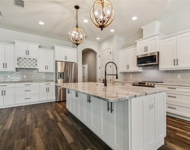 5054 Siesta Place - Photo Thumbnail 6