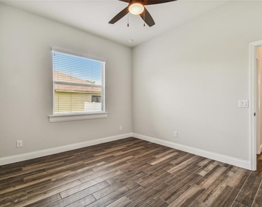 5054 Siesta Place - Photo Thumbnail 23