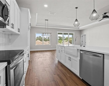 6724 Sw 12th Lane - Photo Thumbnail 1