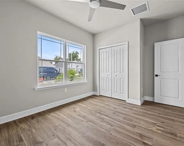 6724 Sw 12th Lane - Photo Thumbnail 17