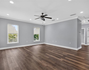 2839 Sw 87 Drive - Photo Thumbnail 9