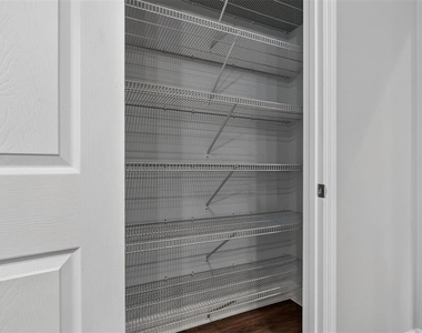 2839 Sw 87 Drive - Photo Thumbnail 7