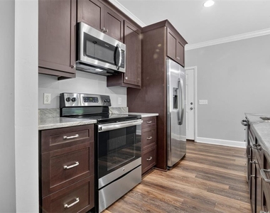2839 Sw 87 Drive - Photo Thumbnail 2