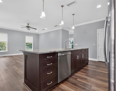 2839 Sw 87 Drive - Photo Thumbnail 1