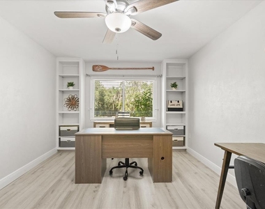 1210 E Caroline Street - Photo Thumbnail 21