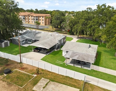 1210 E Caroline Street - Photo Thumbnail 42