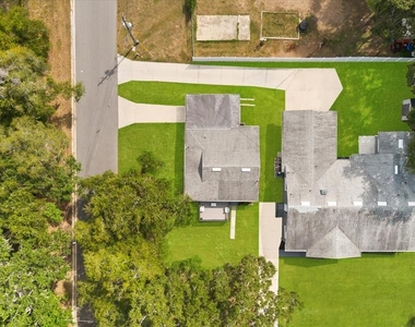 1210 E Caroline Street - Photo Thumbnail 49