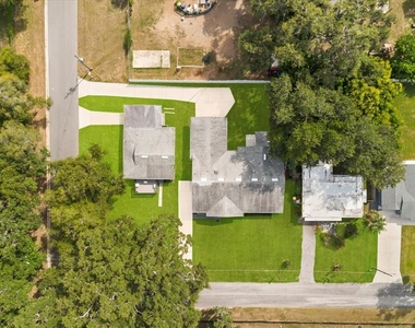 1210 E Caroline Street - Photo Thumbnail 50