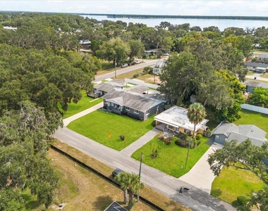 1210 E Caroline Street - Photo Thumbnail 39
