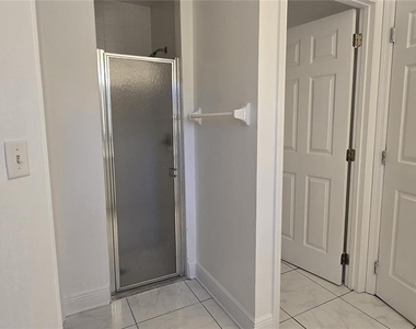 15044 Margaux Drive - Photo Thumbnail 10