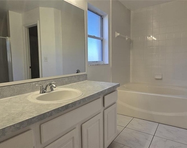 15044 Margaux Drive - Photo Thumbnail 8