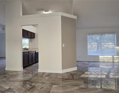 15044 Margaux Drive - Photo Thumbnail 4