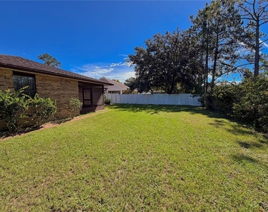 58 Westmoreland Drive - Photo Thumbnail 15