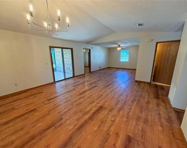 58 Westmoreland Drive - Photo Thumbnail 1
