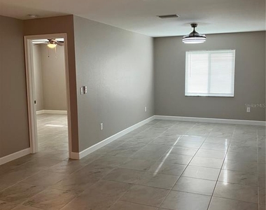 129 Boundary Boulevard - Photo Thumbnail 2