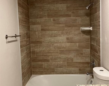 129 Boundary Boulevard - Photo Thumbnail 10