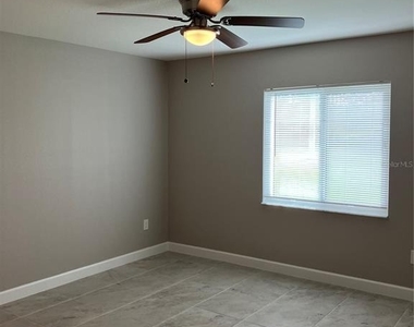 129 Boundary Boulevard - Photo Thumbnail 4