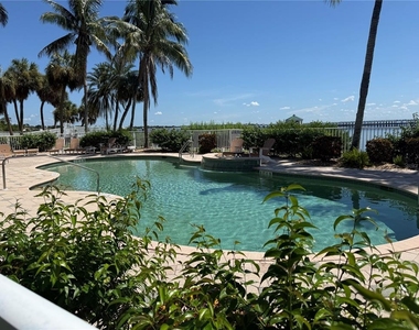 5116 Melbourne Street - Photo Thumbnail 16