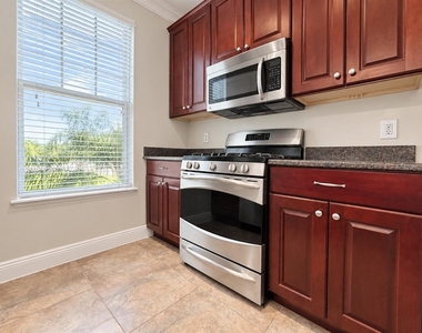 154 Tuskawilla Road - Photo Thumbnail 6