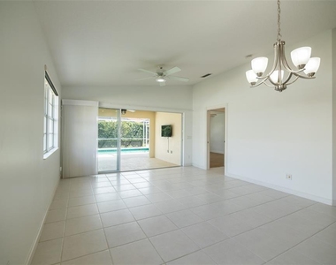 8876 Estepona Court - Photo Thumbnail 25