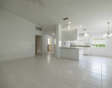 8876 Estepona Court - Photo Thumbnail 20