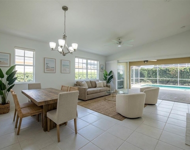8876 Estepona Court - Photo Thumbnail 22