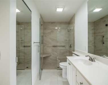 8876 Estepona Court - Photo Thumbnail 45