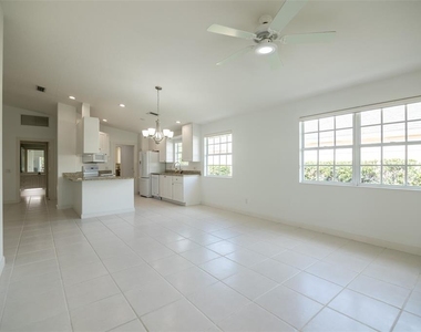 8876 Estepona Court - Photo Thumbnail 28