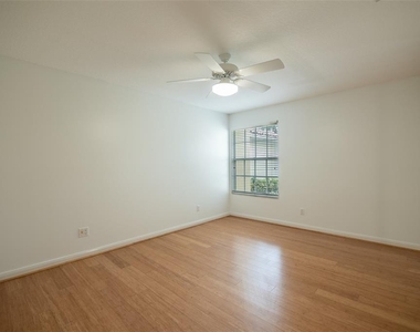 8876 Estepona Court - Photo Thumbnail 47