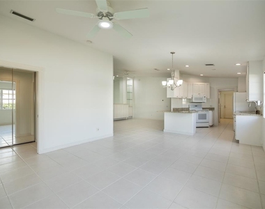 8876 Estepona Court - Photo Thumbnail 26