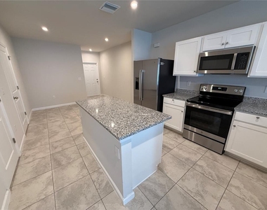 4724 Old Blush Street - Photo Thumbnail 7