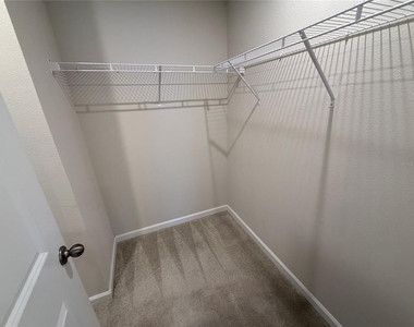 4724 Old Blush Street - Photo Thumbnail 17