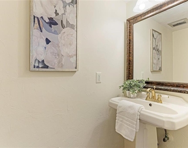 11 Sandy Cove Road - Photo Thumbnail 13