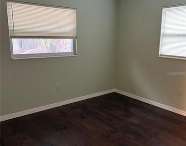 3543 Bali Drive - Photo Thumbnail 5