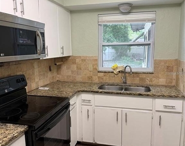 3543 Bali Drive - Photo Thumbnail 8