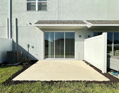5745 Haven Terrace - Photo Thumbnail 5