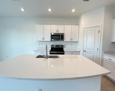 5745 Haven Terrace - Photo Thumbnail 4