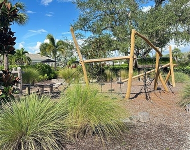 5745 Haven Terrace - Photo Thumbnail 24