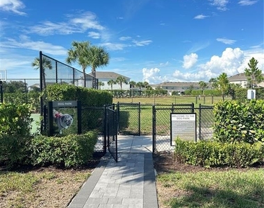 5745 Haven Terrace - Photo Thumbnail 21