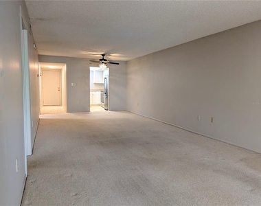 3570 Lake Bayshore Drive - Photo Thumbnail 8