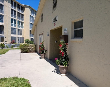3570 Lake Bayshore Drive - Photo Thumbnail 24