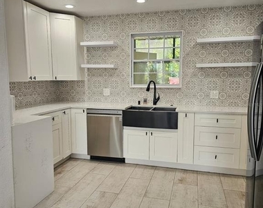 4453 Rayfield Drive - Photo Thumbnail 3