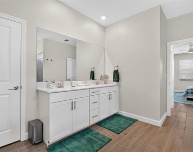 15104 Oxford Grey Drive - Photo Thumbnail 27