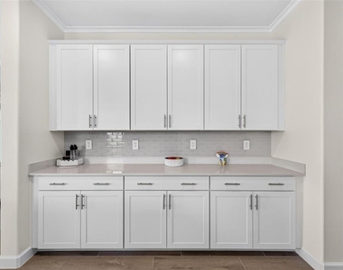 15104 Oxford Grey Drive - Photo Thumbnail 9