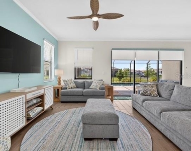 15104 Oxford Grey Drive - Photo Thumbnail 11