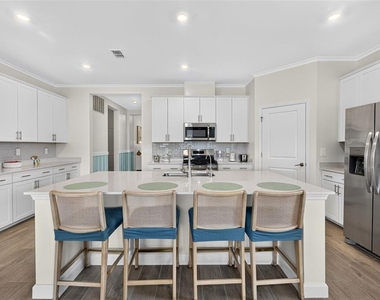 15104 Oxford Grey Drive - Photo Thumbnail 32