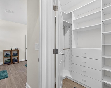 15104 Oxford Grey Drive - Photo Thumbnail 24