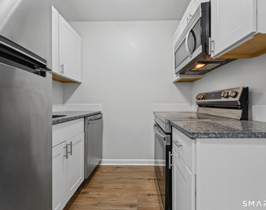 45 Monroe Street - Photo Thumbnail 4