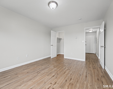 45 Monroe Street - Photo Thumbnail 11