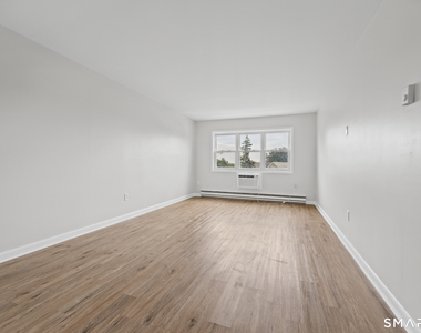 45 Monroe Street - Photo Thumbnail 7